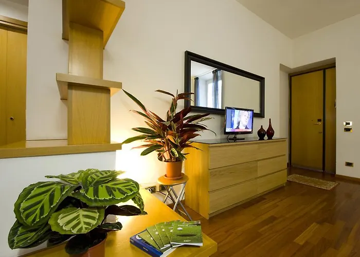 Corner House * Roma